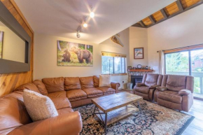 #527 Spacious Condo with Stunning Views